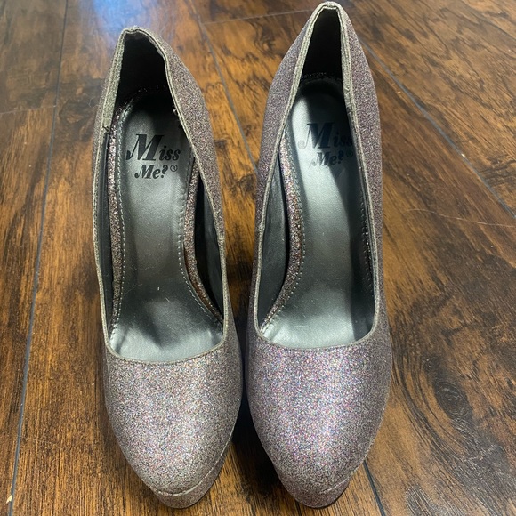 Beautiful glitter heels from Miss Me - Picture 1 of 7
